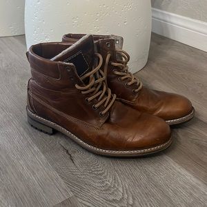 Men’s leather boots US size 9
